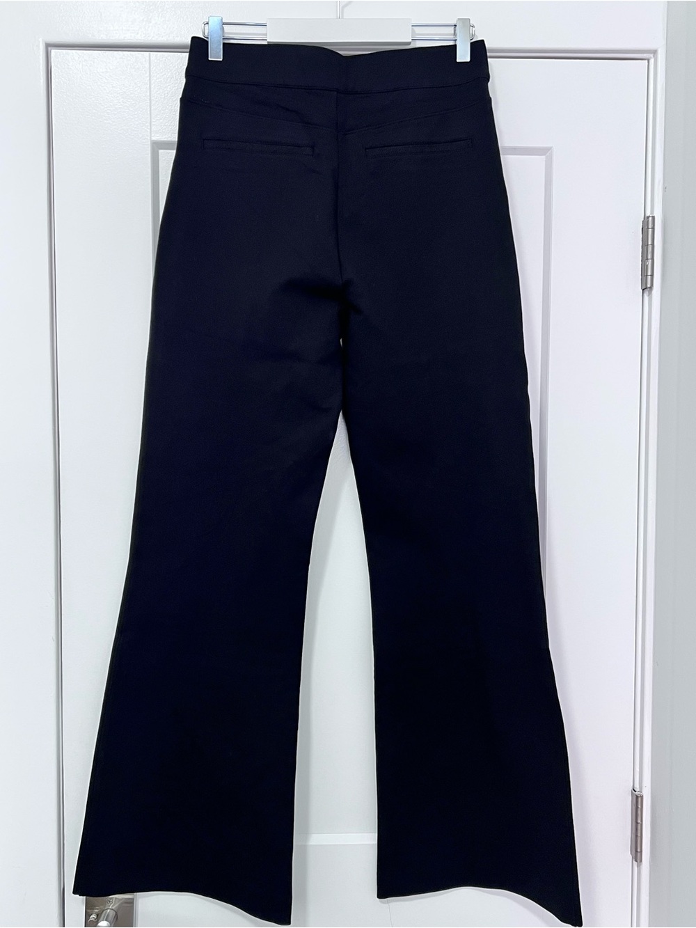 Spanx Hi-Rise Flare in Ponte NWT Large - Picture 10 of 16
